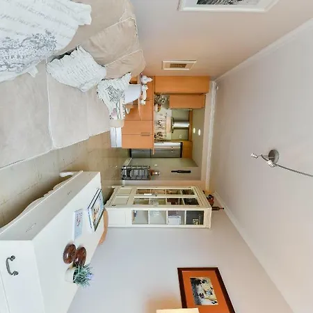 Apartment Miguel Rosas